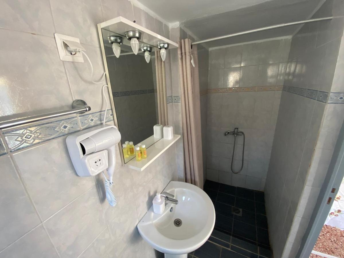 Sunset View Rooms Агия Триас Екстериор снимка