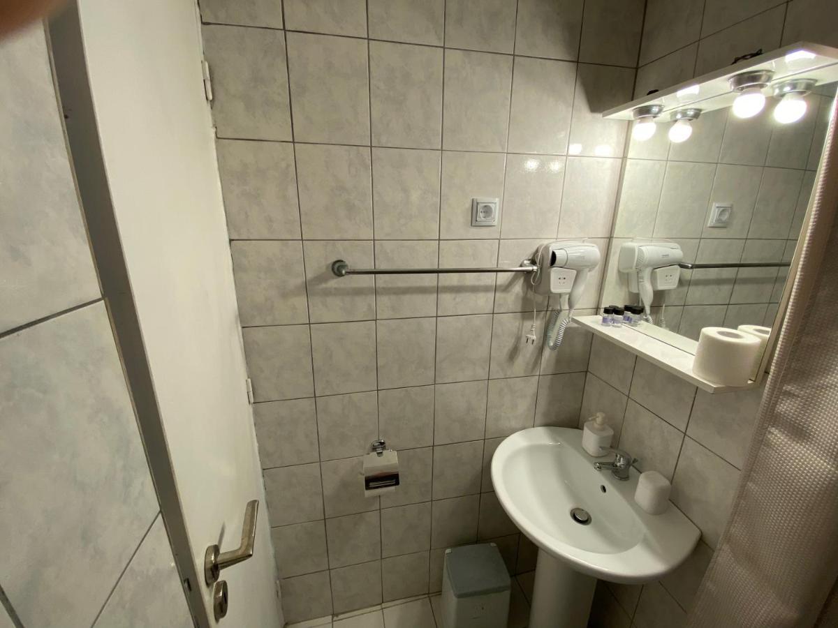 Sunset View Rooms Агия Триас Екстериор снимка